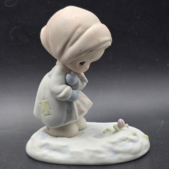 Precious Moments 1987 February Figurine Spring Snow - Picture 1 of 7